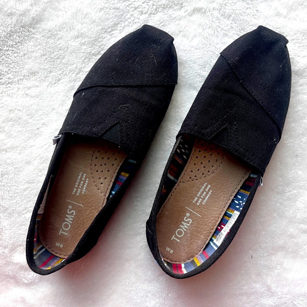 Tom’s Alpargata black loafer - size W6